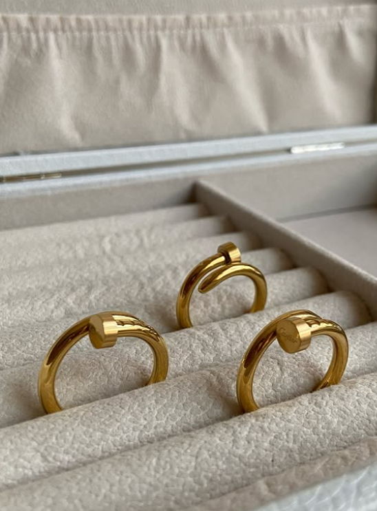 Nail It – Luxe Gold Ring