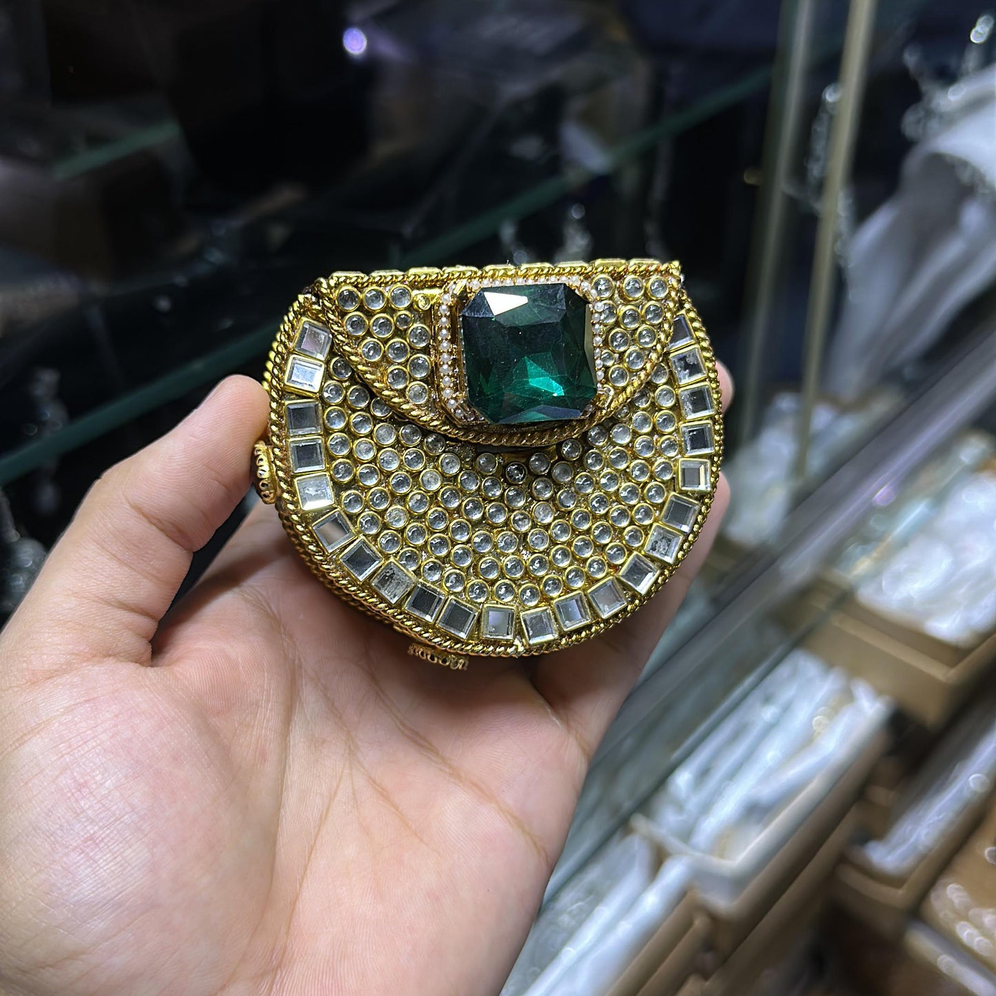 Kundan Jeweled Minaudière