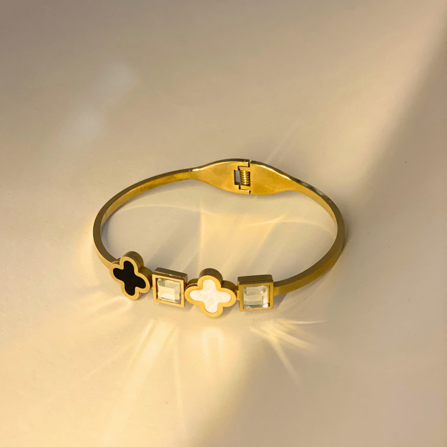 LUXE LEAF CUFF-Gold
