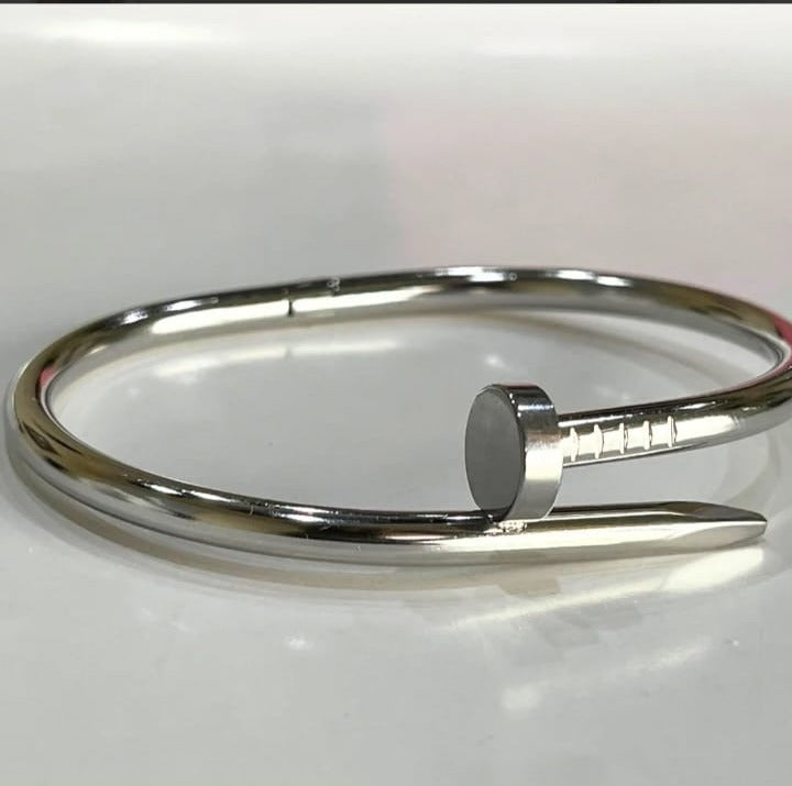 Nail It – Luxe Silver Cuff